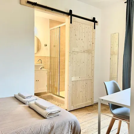 Vila Le St-hilaire, House In The Center With Patio With Parking Poitiers