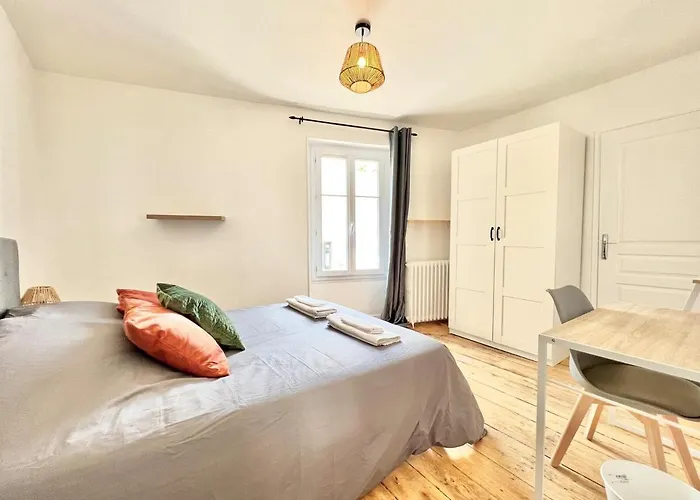 Le St-hilaire, House In The Center With Patio With Parking * Poitiers